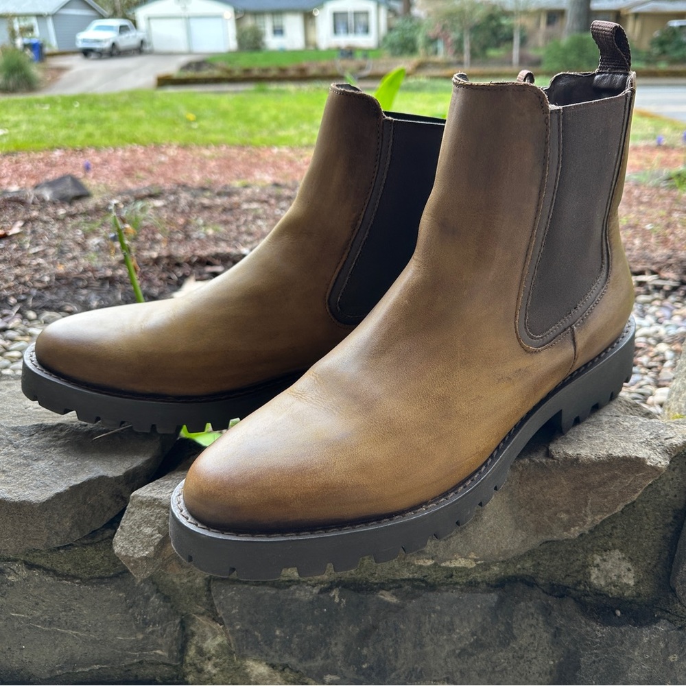 Women’s Brown Thursday Chelsea Boots